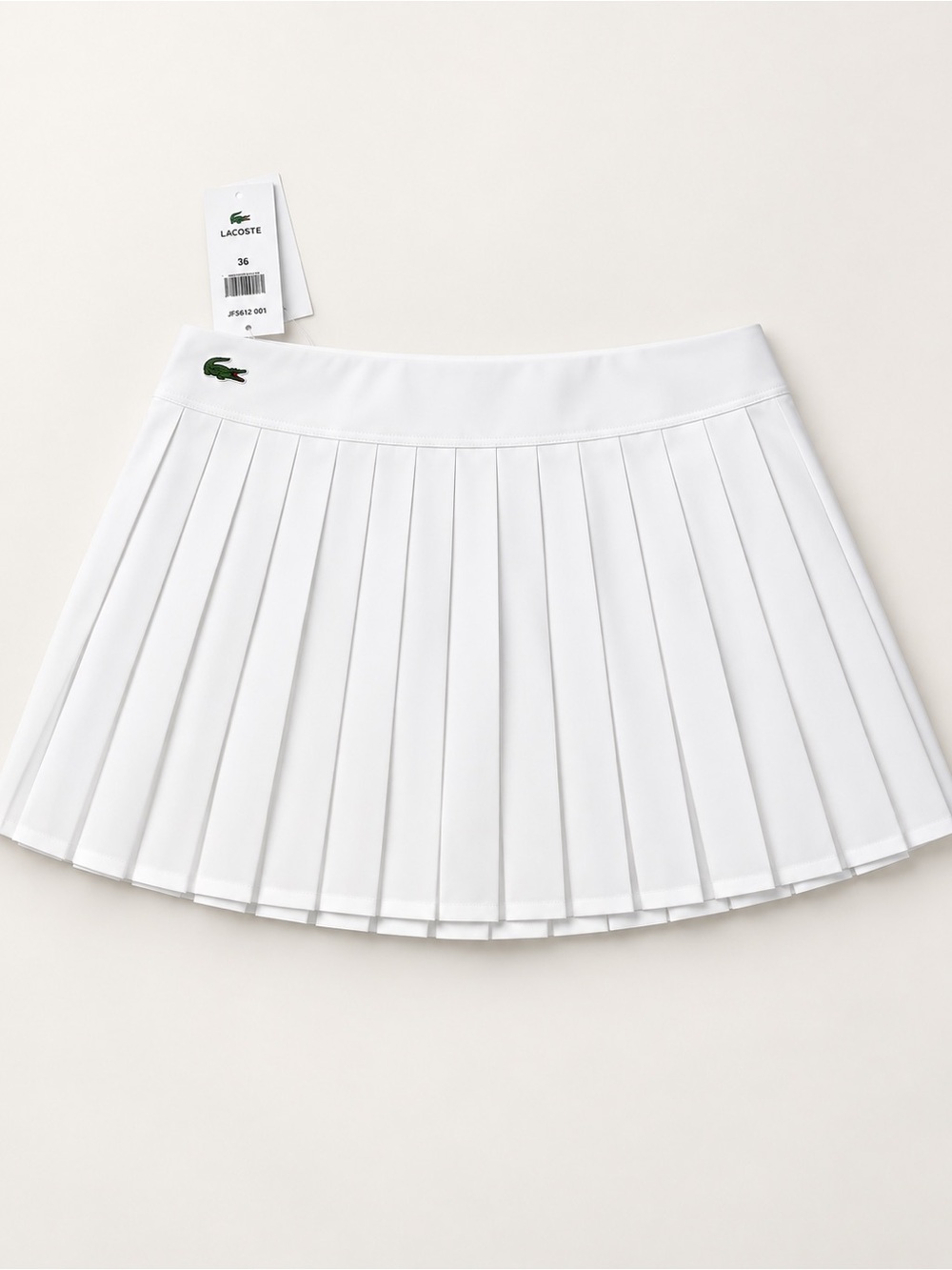 Lacoste White Pleated Tennis Skort with Green Crocodile Logo